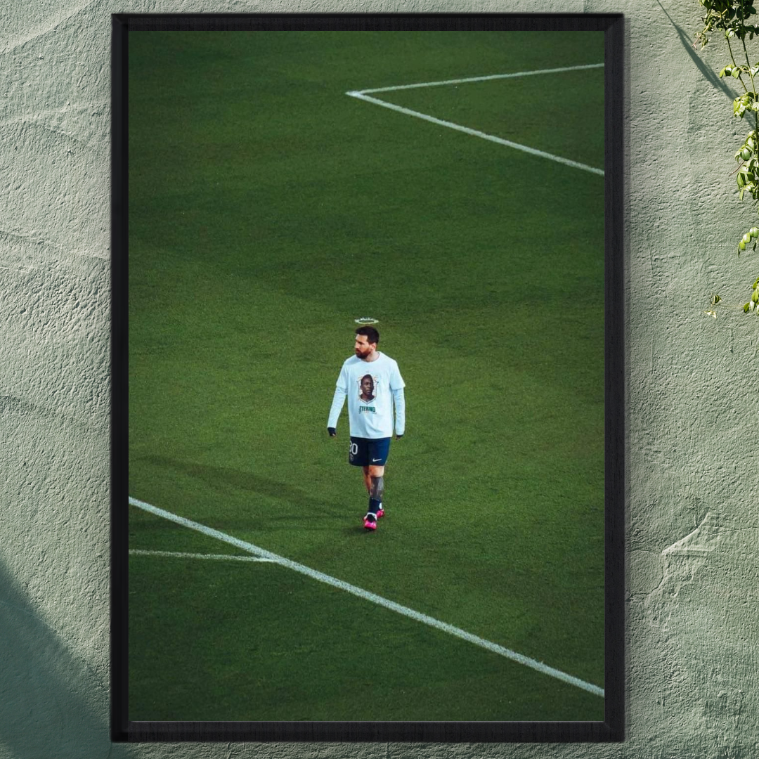 Lionel Messi Framed Print – Aesthetic Wall Decor